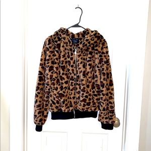 Love Tree faux fur leopard coat